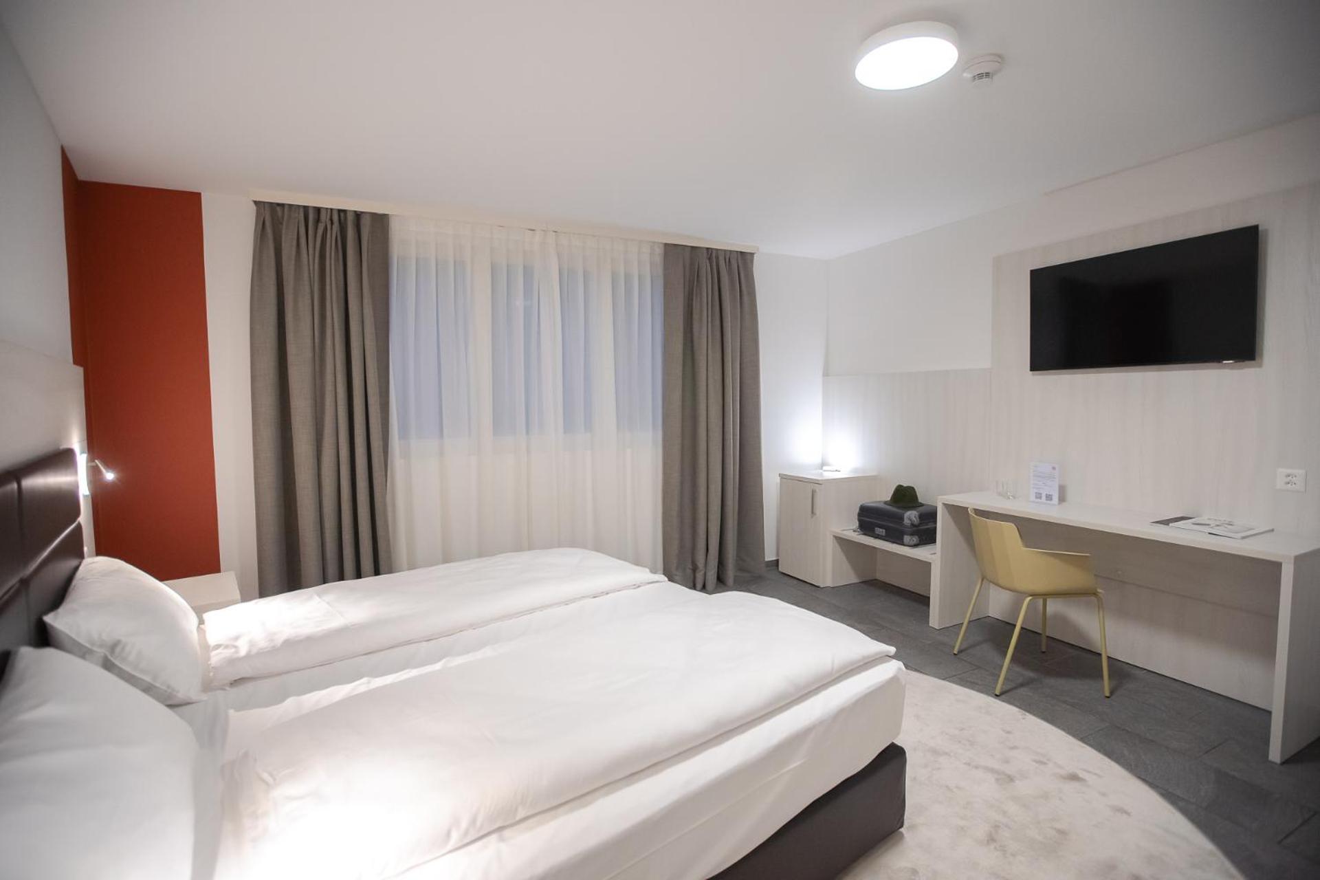 Miralago Locarno Easy Rooms Muralto Екстериор снимка