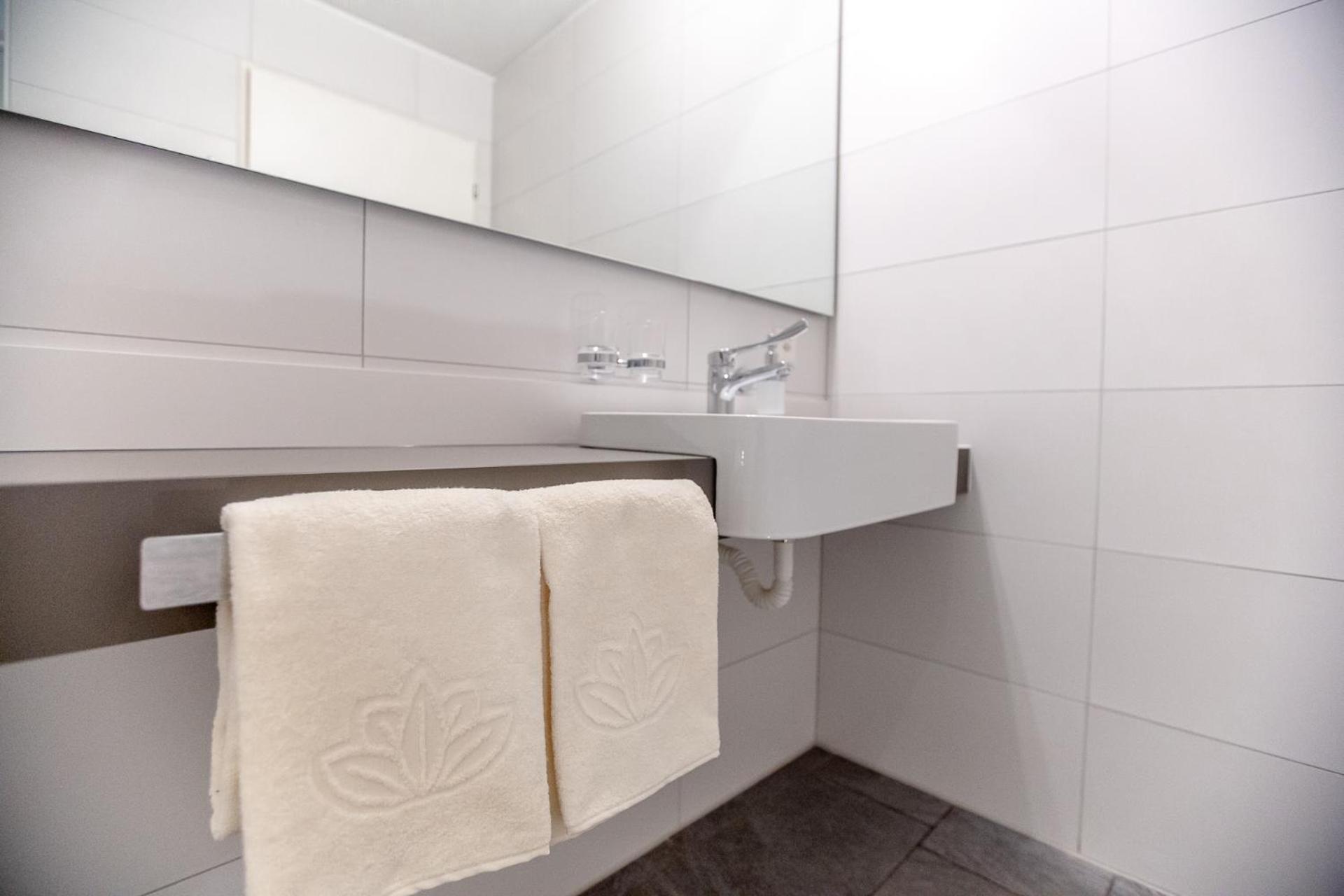 Miralago Locarno Easy Rooms Muralto Стая снимка