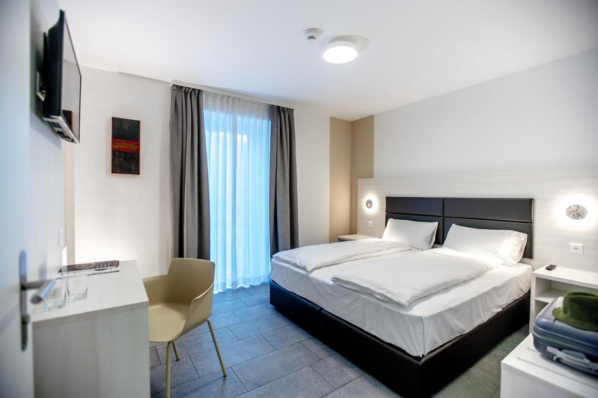 Miralago Locarno Easy Rooms Muralto Екстериор снимка